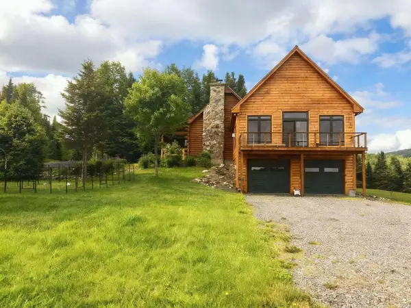 130 Old Barn Road, Clarksville, NH 03592
