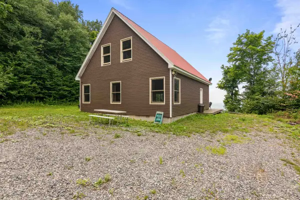 942 Deer Run Lane, Enosburg, VT 05450