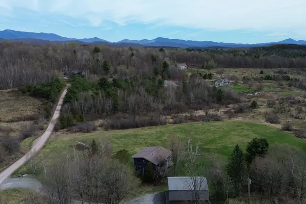 3 Muddy Dog Run, Westford, VT 05494