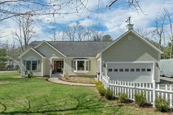 22 Fairway Drive, Ashland, NH 03217