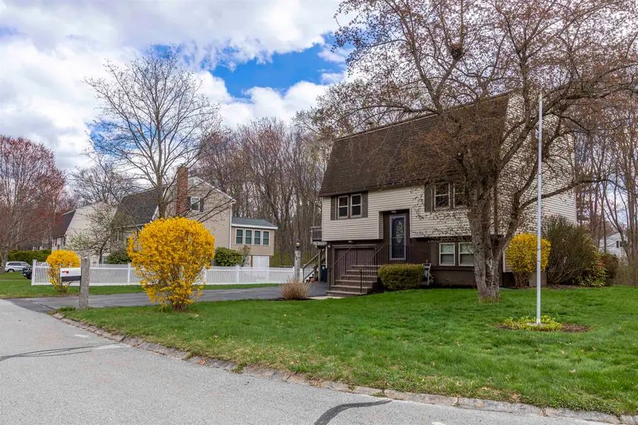 15 Elaine Drive, Nashua, NH 03062 - #3