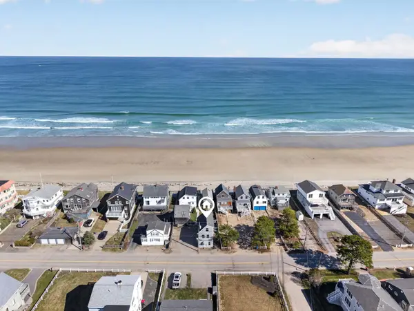 341 Ocean Avenue, Wells, ME 04090-3714