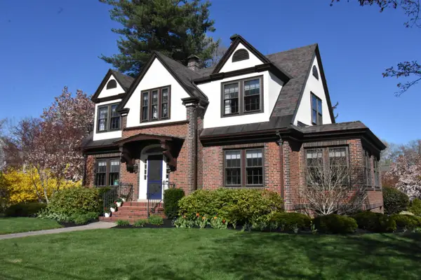 37 Chester Street, Nashua, NH 03064