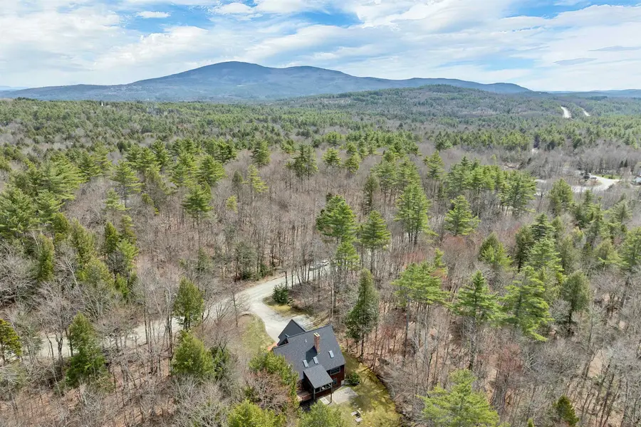 518 Old Main Street, New London, NH 03257 - #2