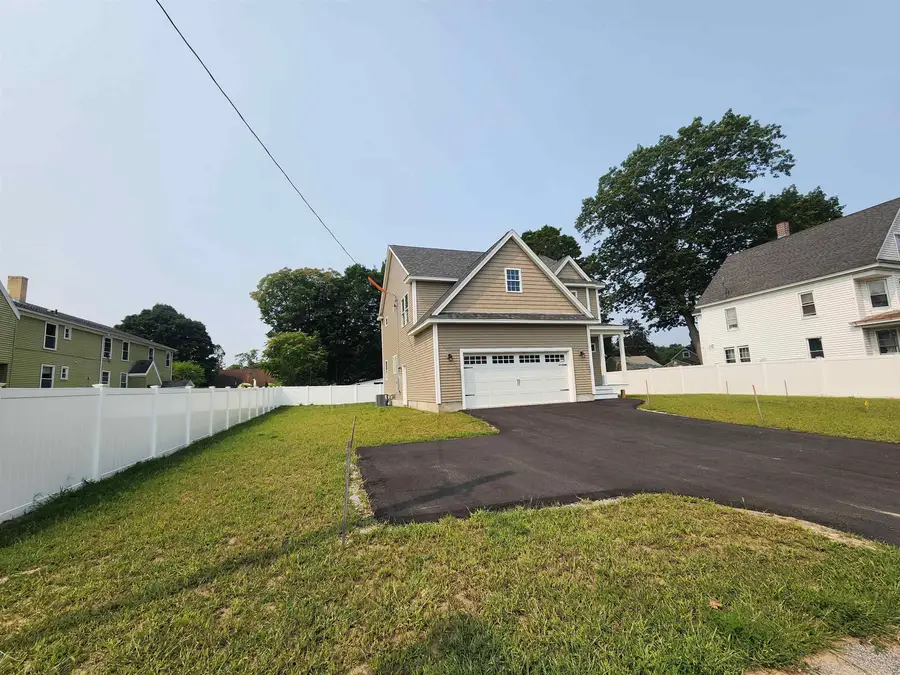 21 Library Street, Hudson, NH 03051 - #2