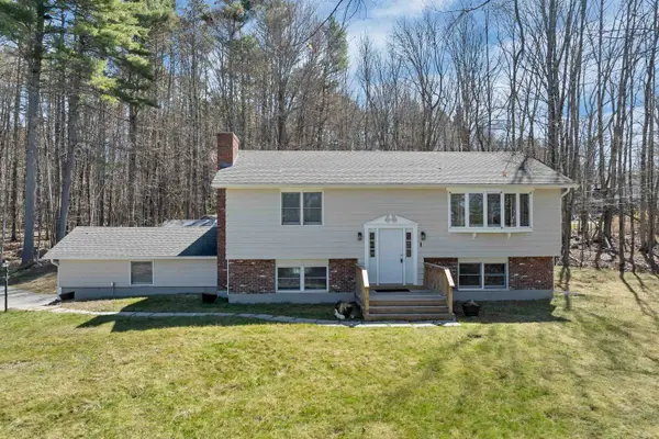 1 Robin Acres Drive, Wolfeboro, NH 03894