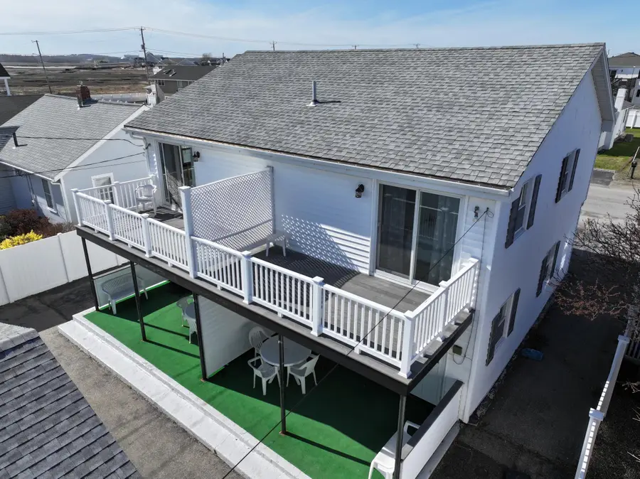 8 Nashua Street #A & B, Seabrook, NH 03874 - #2