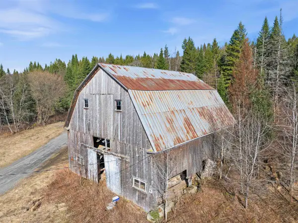 1660 Halls Stream Road #3, Pittsburg, NH 03592