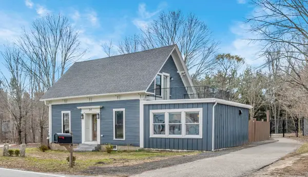 54 Middle Road, Brentwood, NH 03833
