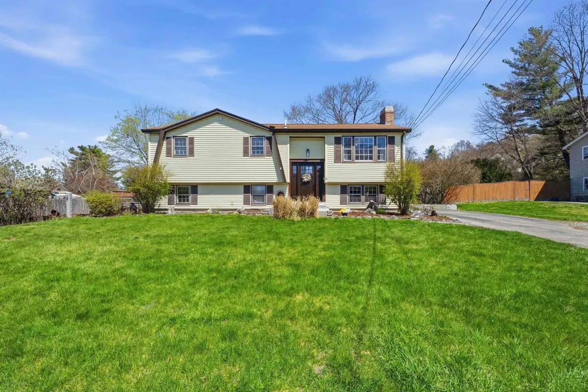 4 Percheron Circle, Nashua, NH 03062 - #1