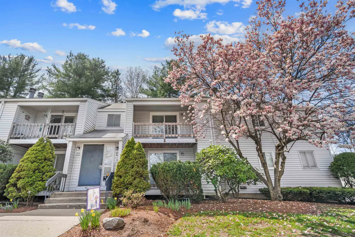 4 Ternbury Square #D3, Nashua, NH 03060 - #1