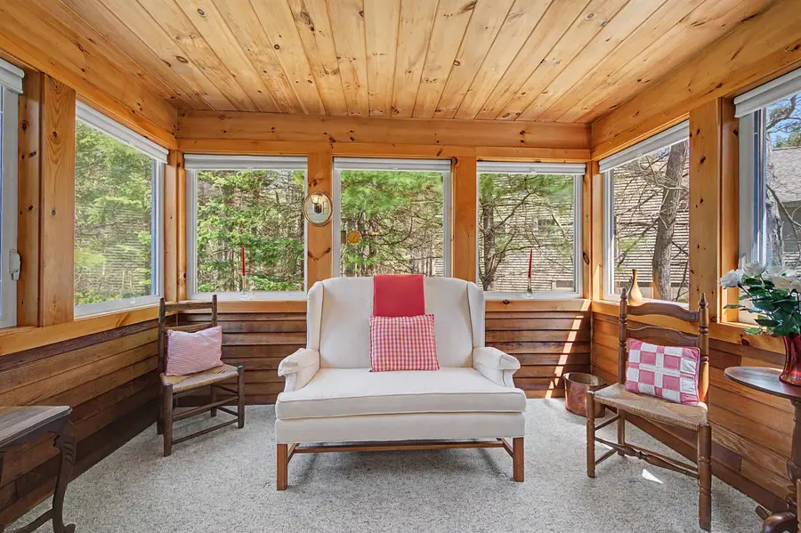 32 Cricenti Lane, New London, NH 03257 - #3