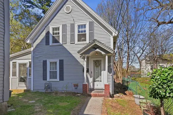 3 Maple Avenue, Hudson, NH 03051