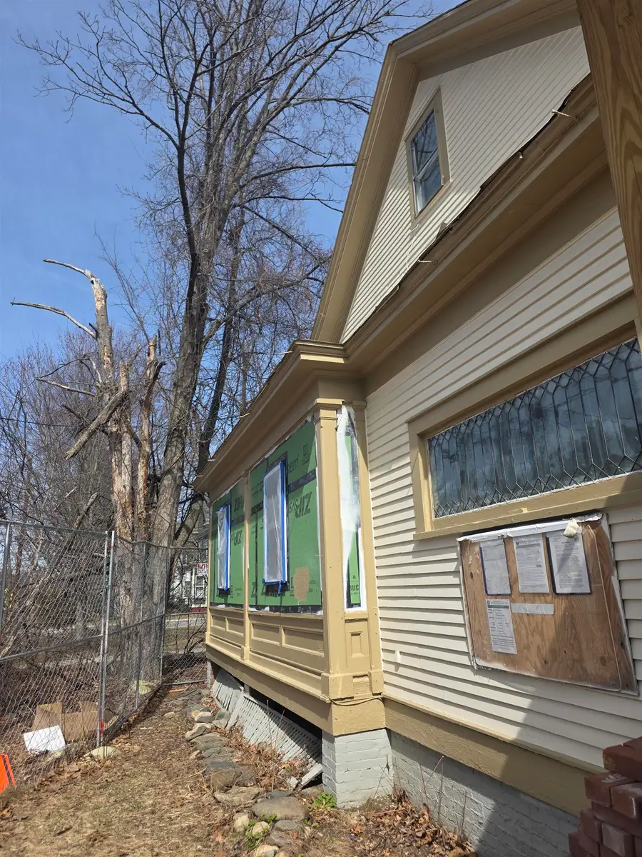 33 Oak Street, Brattleboro, VT 05301 - #3