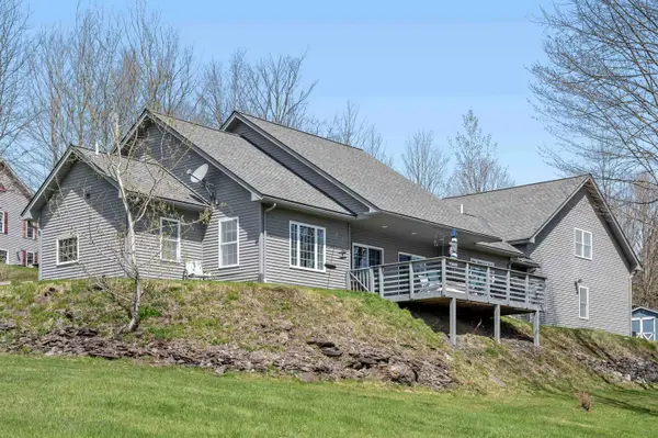 28 Goldsbury Woods Road, Barre Town, VT 05641
