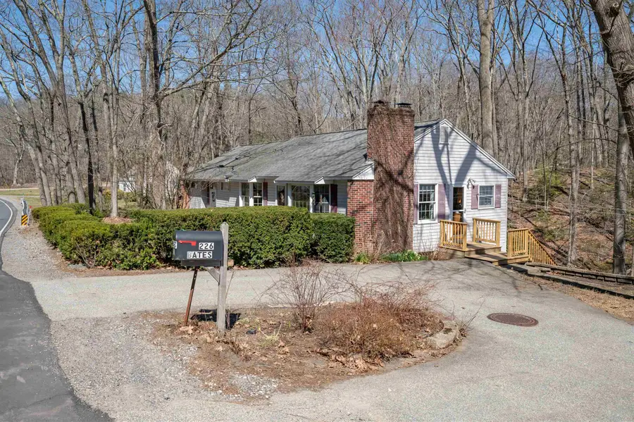 226 Amesbury Road, Kensington, NH 03833 - #3