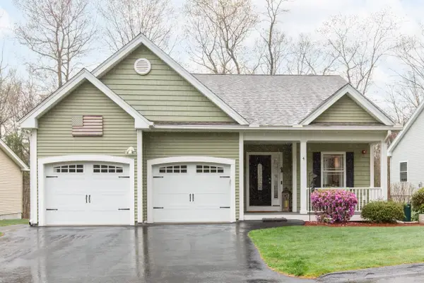 4 Sagewood Drive, Pelham, NH 03076