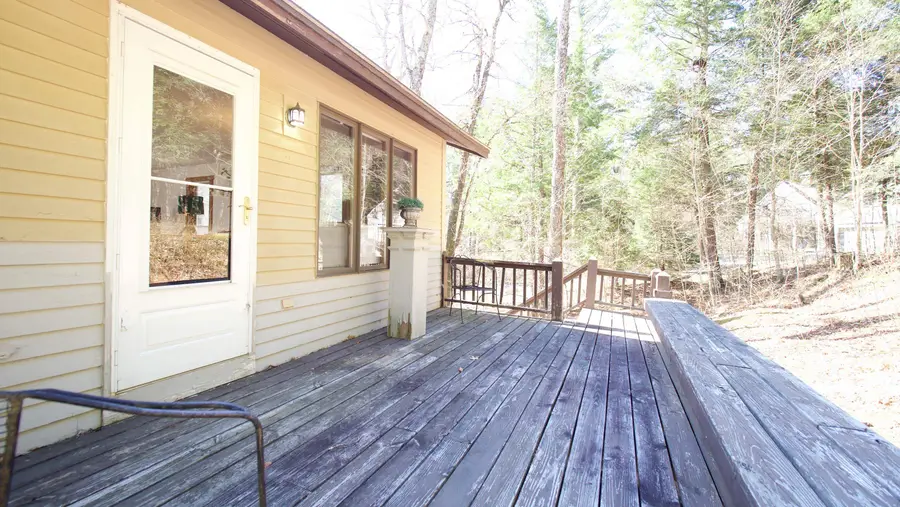 60 Fletcher Lane, Hartford, VT 05059 - #2