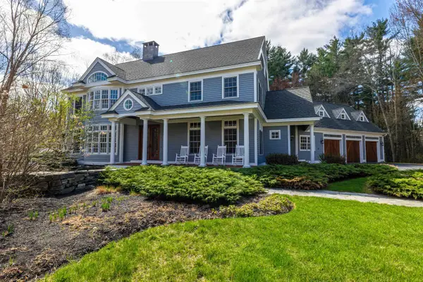 10 Checkerberry Lane, Concord, NH 03301