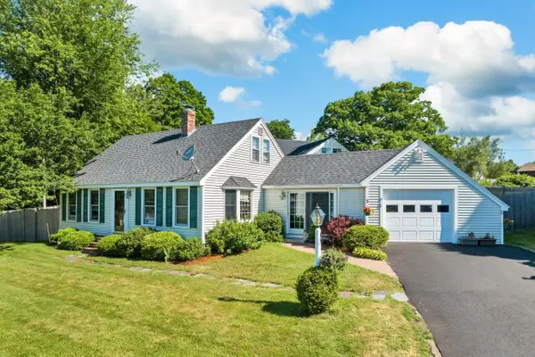 9 Old Lakeview Terrace, Wolfeboro, NH 03894
