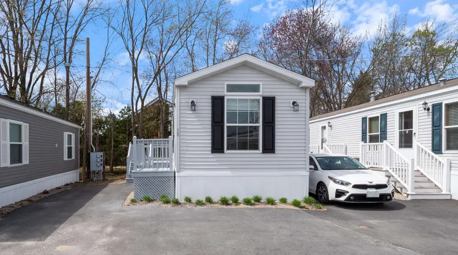 13 Brookwood Drive, Salem, NH 03079 - #2