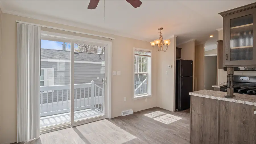 13 Brookwood Drive, Salem, NH 03079 - #3