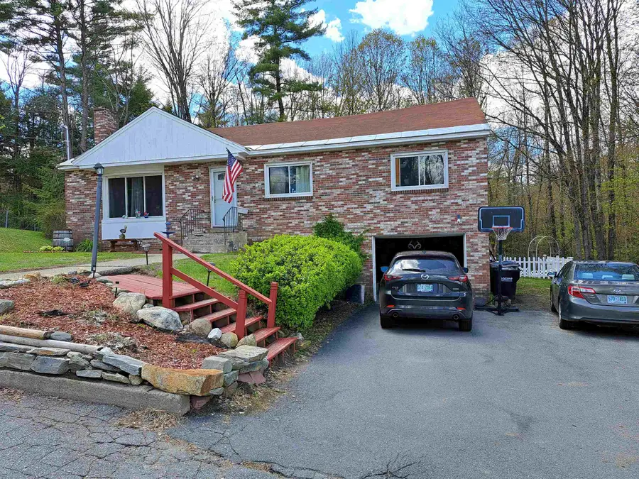 13 Acer Heights, Claremont, NH 03743 - #2