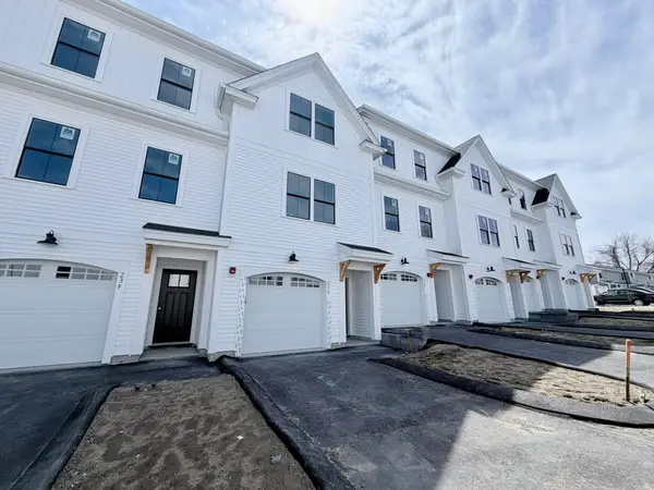 30 Birdie Grove, Rochester, NH 03839