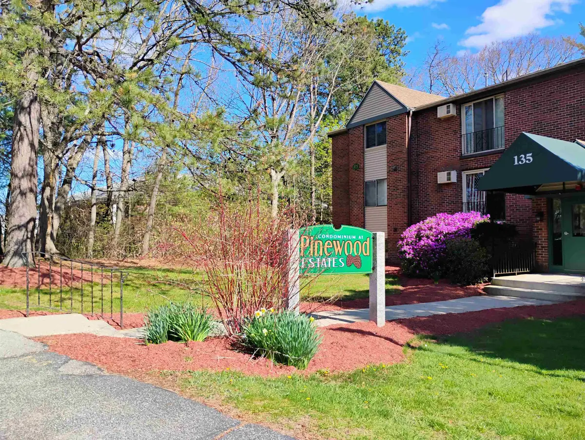 133 ENGLISH VILLAGE Road #303, Manchester, NH 03102 - #1