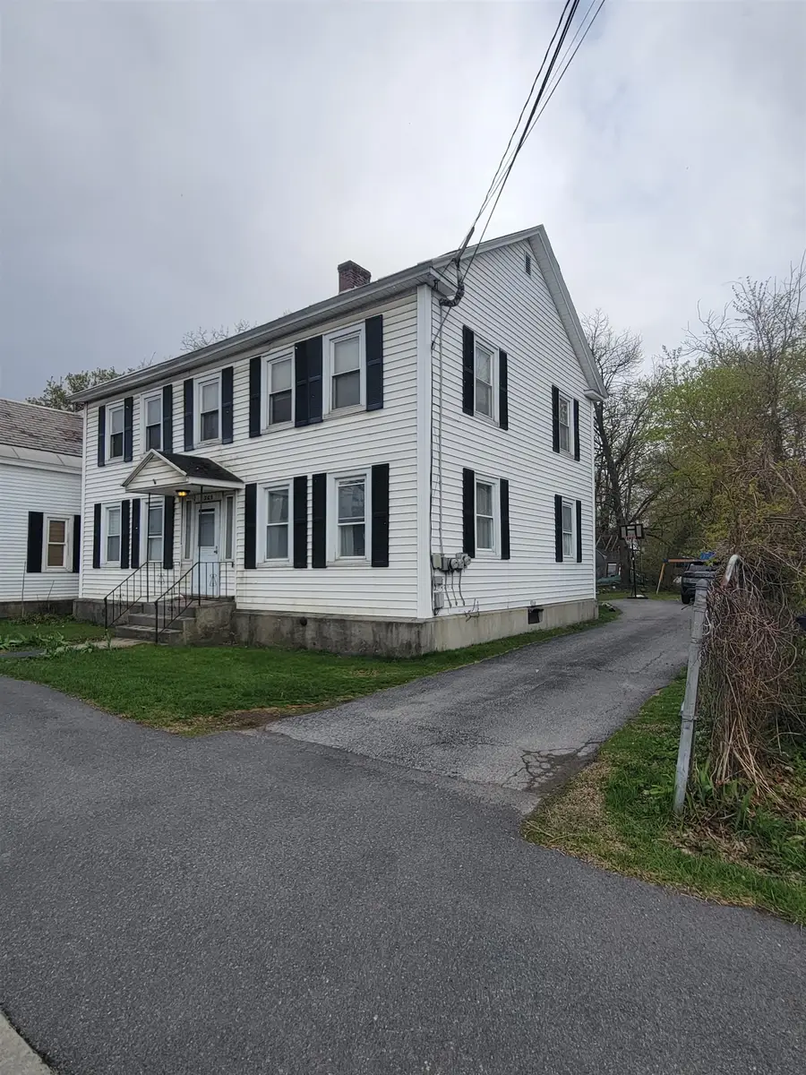 205 County Street, Bennington, VT 05201 - #2