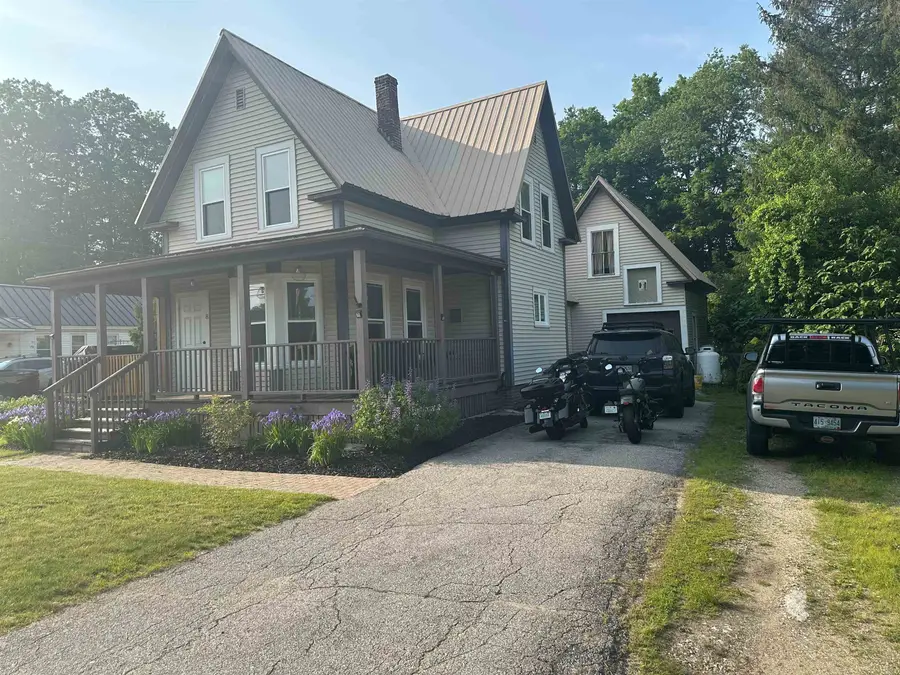 8 Main Street, Raymond, NH 03077-2204 - #3
