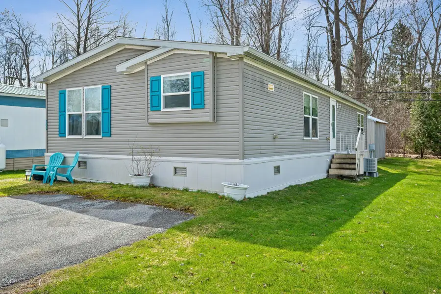 302 Penny Lane, Shelburne, VT 05482 - #2