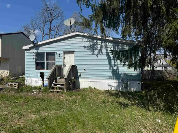 35 Grove Street, Essex Junction, VT 05452