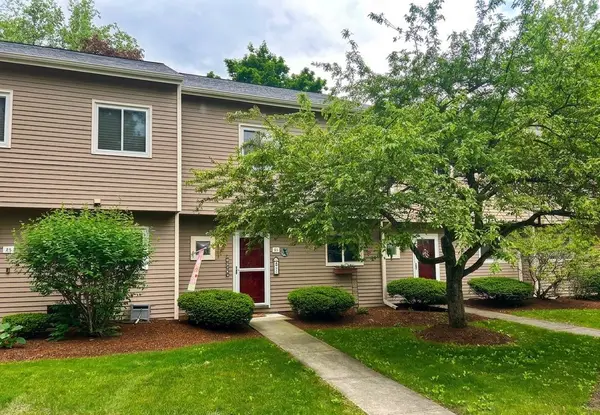 A2 Stonehedge Drive, South Burlington, VT 05403