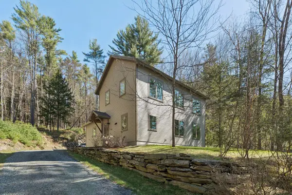 207 Hartness Way, Hartford, VT 05059
