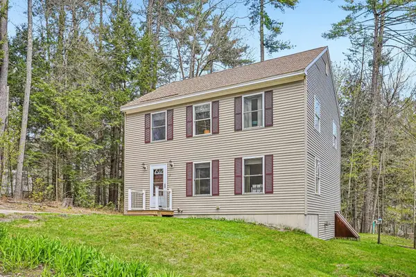 17 Seminole Road, Hillsborough, NH 03244