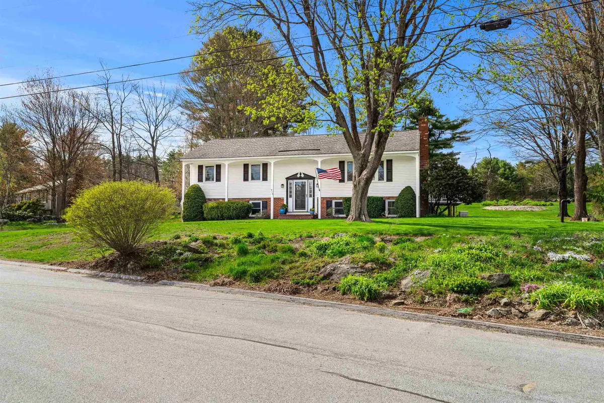 410 E View Drive, Pembroke, NH 03275 - #1