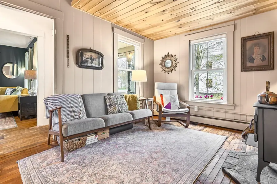 3677 US-5, Westminster, VT 05158 - #3