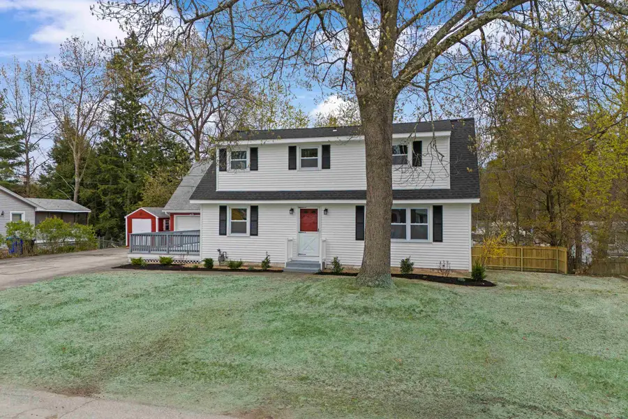 12 Hemlock Street, Hudson, NH 03051 - #3