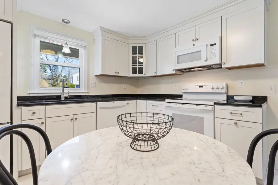 9 Carolan Avenue, Hampton, NH 03842-1546 - #2