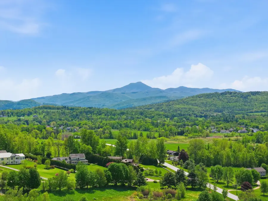 351 Ledgewood Drive, Williston, VT 05495 - #3