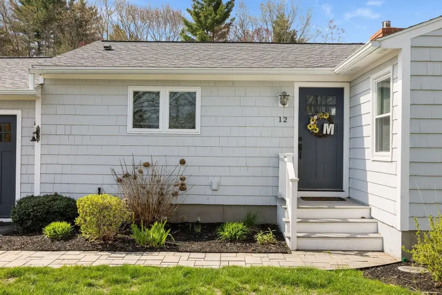 12 Hobbs Road, North Hampton, NH 03862 - #3