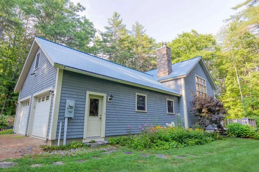 898 Bunker Hill Road, South Tamworth, NH 03883 - #3