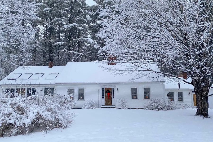 900 Bunker Hill Road, South Tamworth, NH 03883 - #2