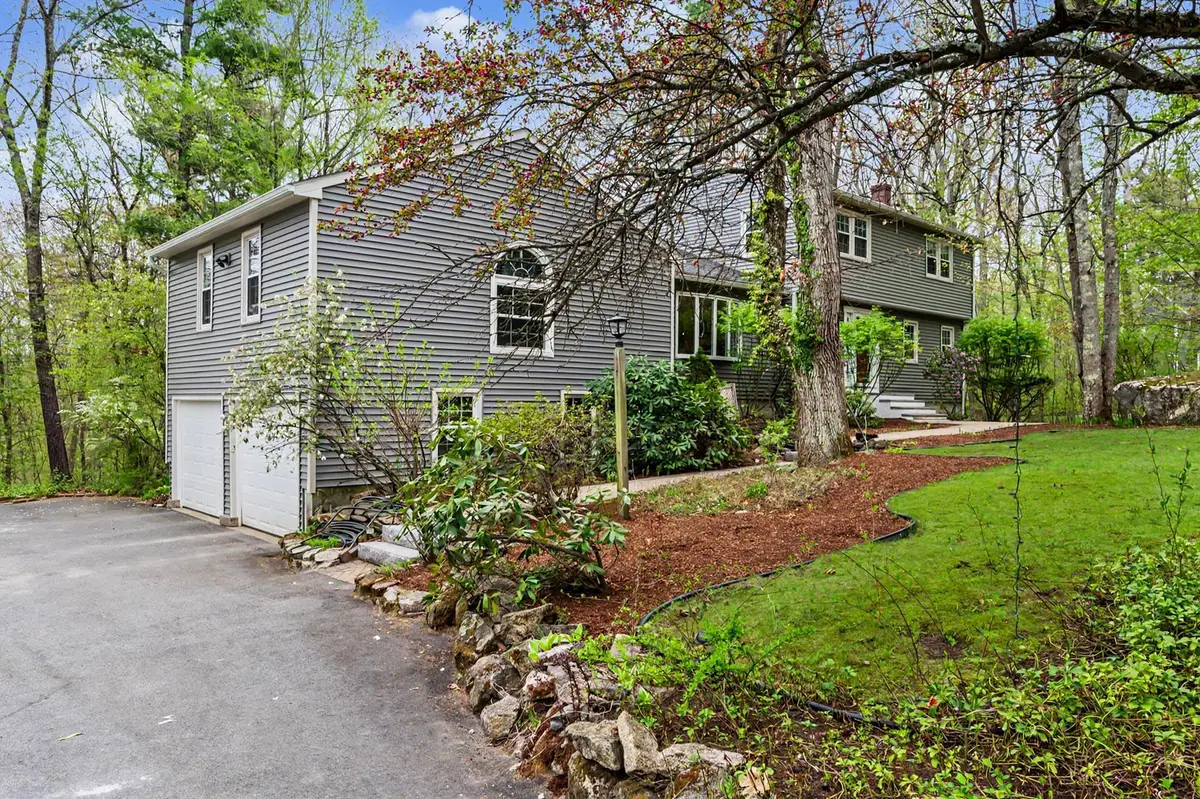 29 Old Sawmill Road, Bedford, NH 03110 - #1