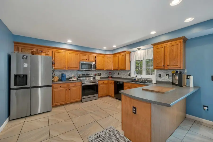 2 Cardinal Circle, Derry, NH 03038 - #2