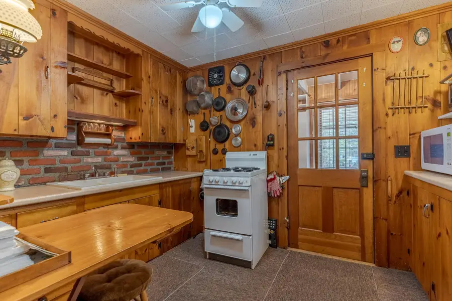 22 Pine Street, Nottingham, NH 03290 - #3