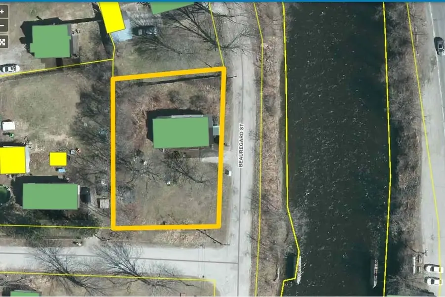24 Beauregard Street, Claremont, NH 03743 - #3