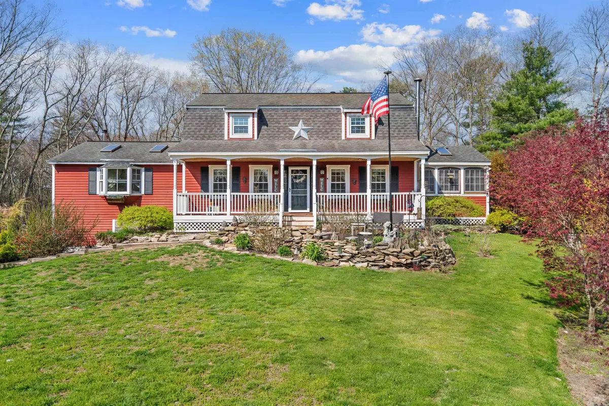 5 Chartwell Court, Londonderry, NH 03053 - #1