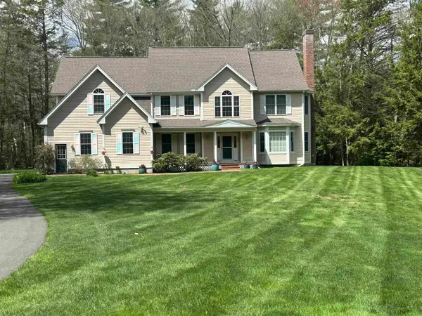7 Captains Way, Exeter, NH 03833